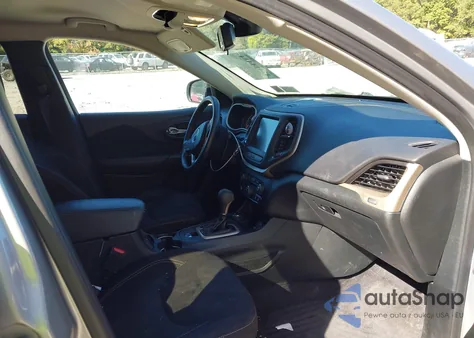 2016 Jeep Cherokee Latitude из США, поврежденный, VIN 1C4PJMCS4GW334703